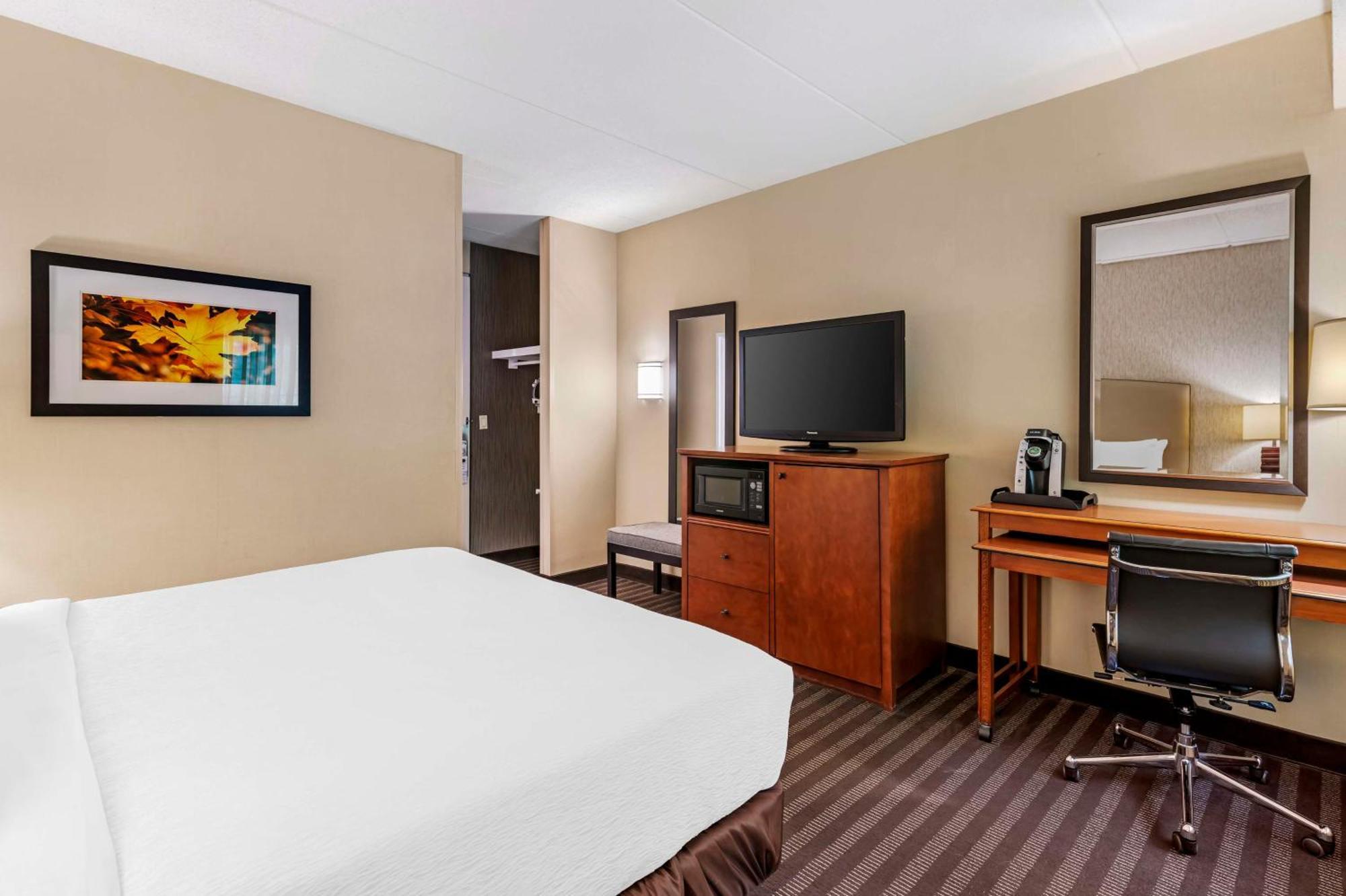 Best Western Springfield Hotel Exterior photo